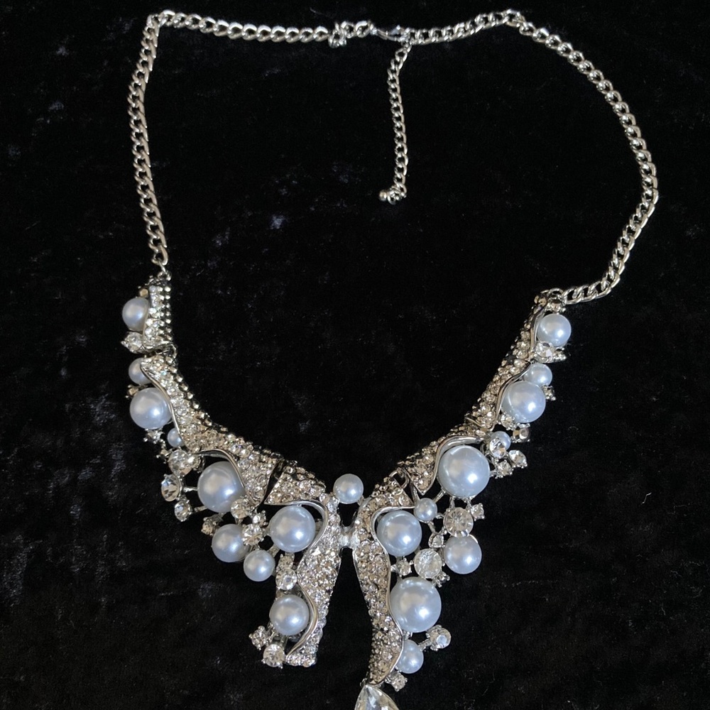 Bridal Dramatic Statement Necklace - image 4